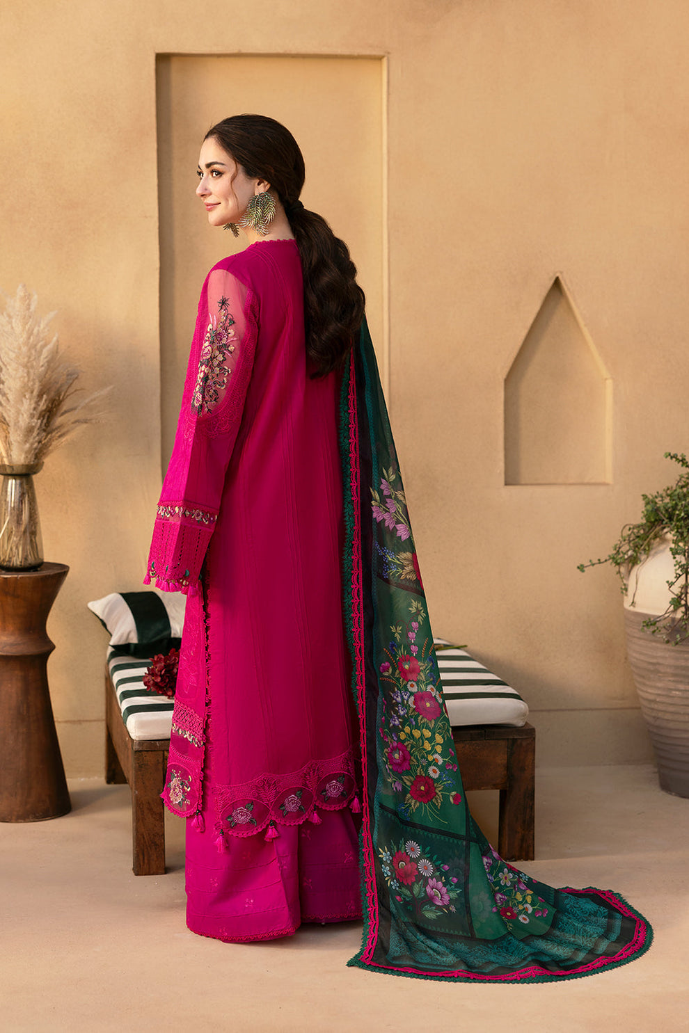Saira Rizwan Unstitched lawn 90/70 Embroidered 3PC With Printed Bana dora