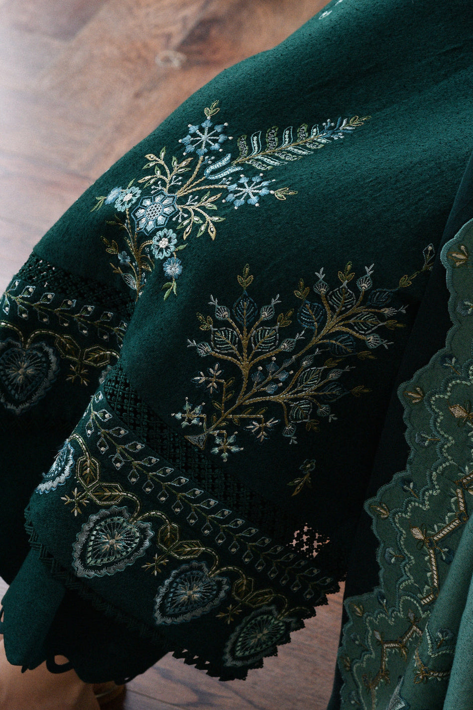 BATIK-3PC KARANDI EMBROIDERED SHIRT WITH DHANAK EMBROIDERED SHAWL AND TROUSER