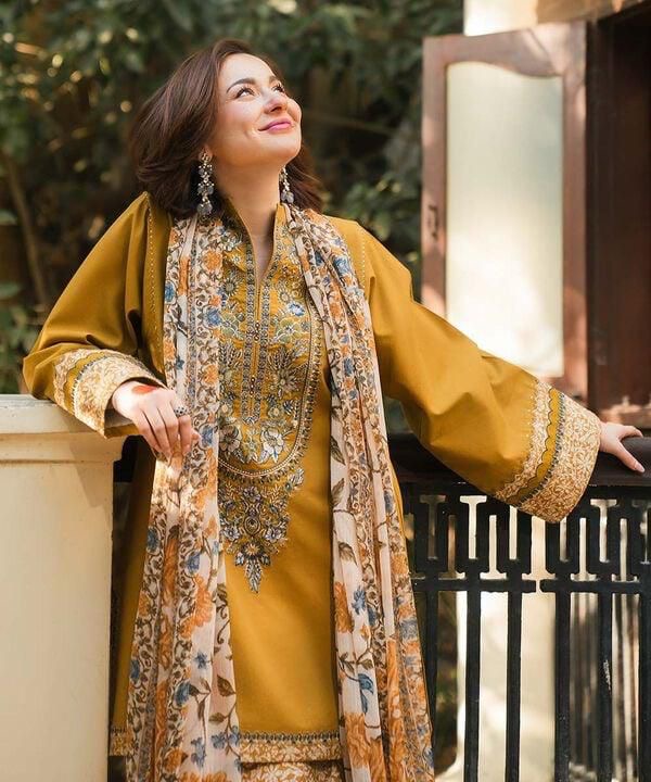 SAPPHIRE 3PC DHANAK UNSTITCHED EMBROIDERED COLLECTION