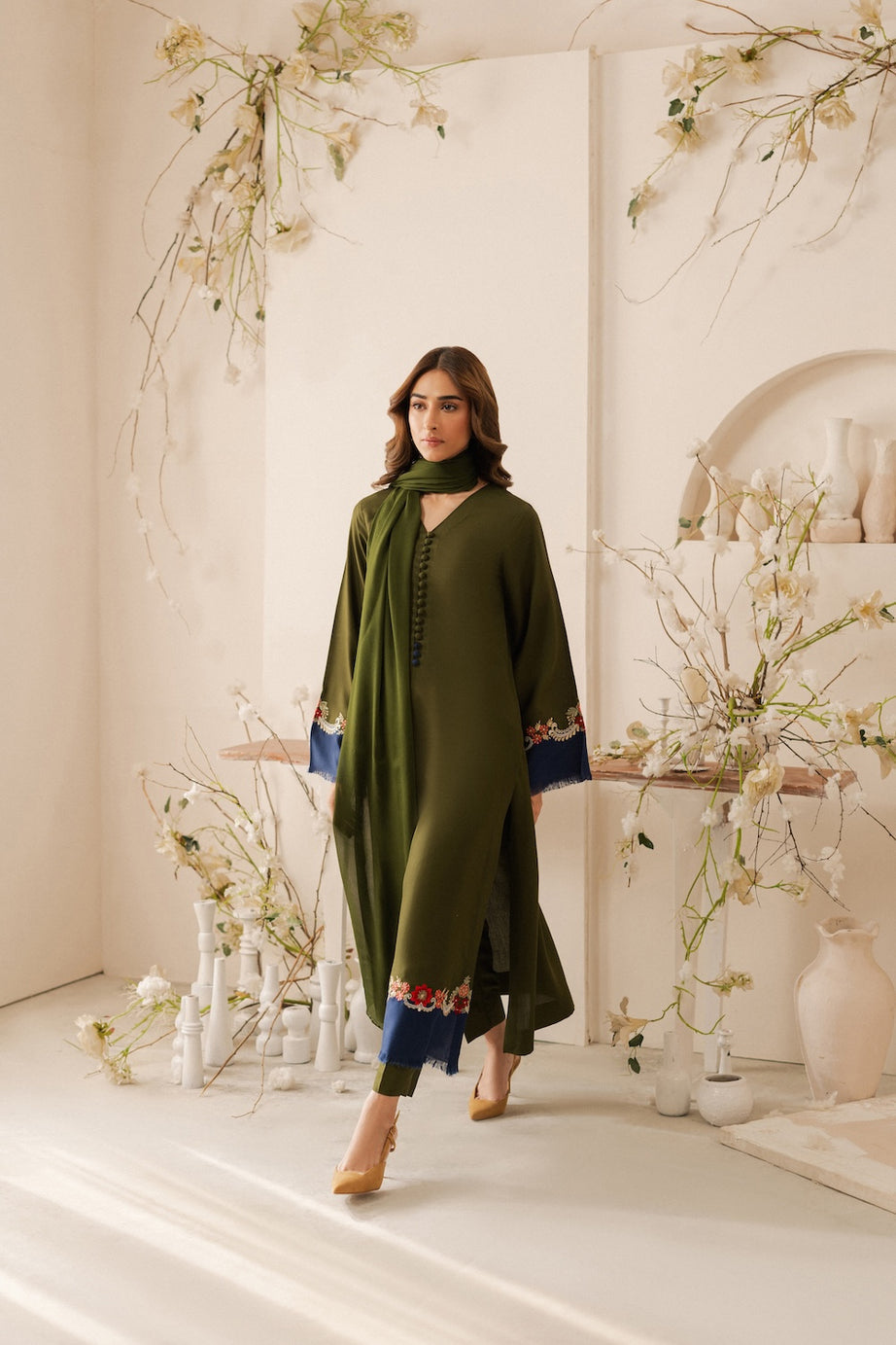 VINTAGE LUXURY UNSTITCHED DHANAK 3PC