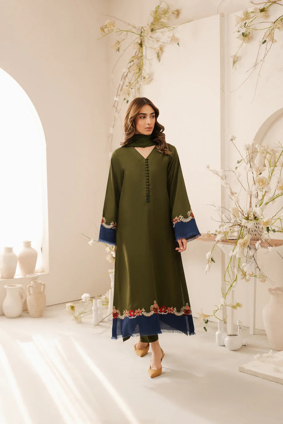 VINTAGE LUXURY UNSTITCHED DHANAK 3PC