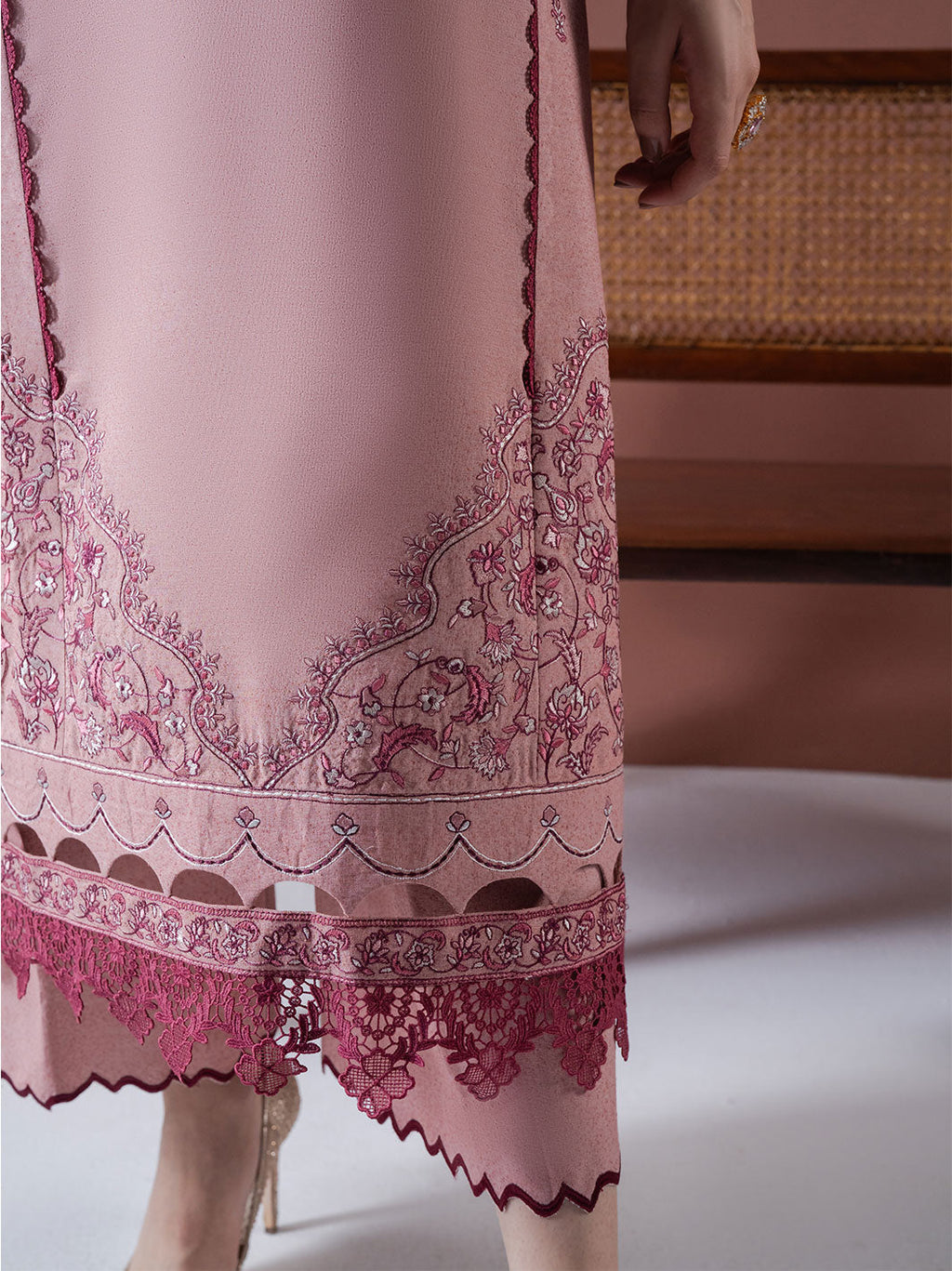 ASIM JOFA-3PC DHANAK EMBROIDERED SHIRT WITH DHANAK EMBROIDERED SHAWL & TROUSER