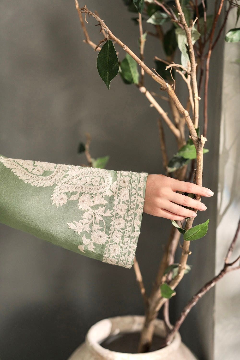 MAIRANA LAWN 3PCS EMBROIDERED UNSTITCHED COLLECTION