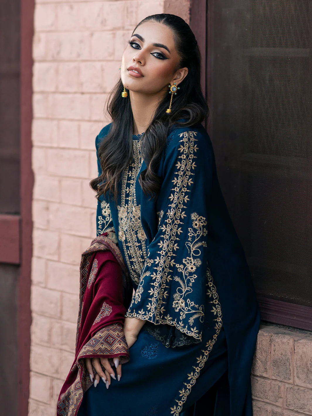 IZEL 3PC LAWN EMBROIDERED UNSTITCHED COLLECTION