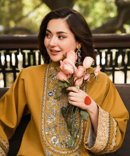 SAPPHIRE 3PC UNSTITCHED lawn 90/70 COLLECTION