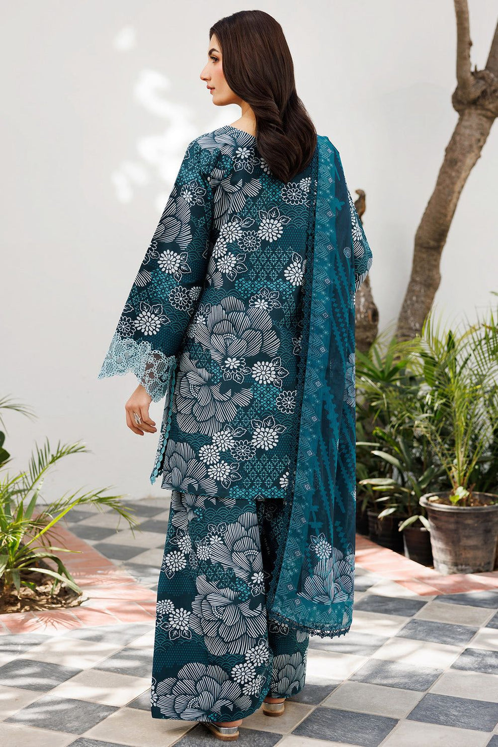 Baroque MOST DEMANDING EDITION* *03PCS UNSTITCHED SUIT* *FABRIC Digtal printed lawn90/88*