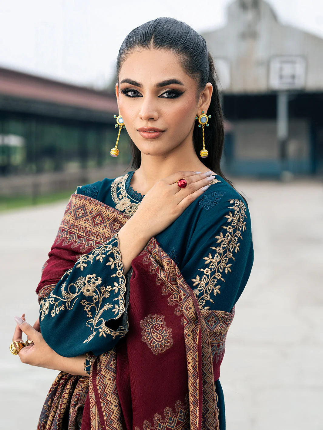 IZEL 3PC LAWN EMBROIDERED UNSTITCHED COLLECTION