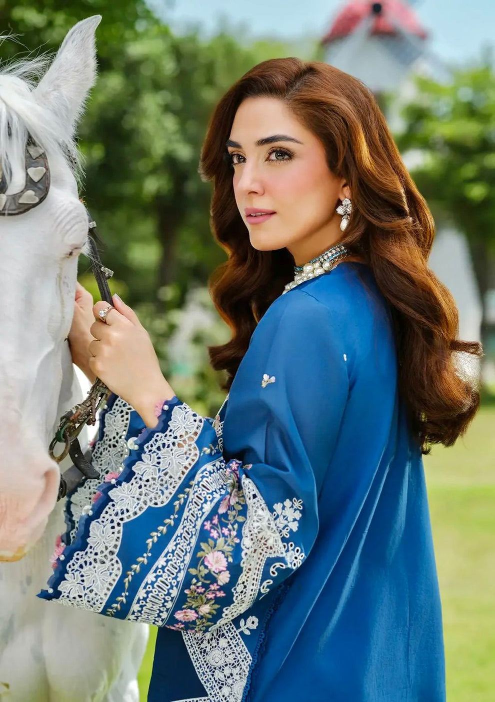 NOOR KHAS* 3pc Summer LAWN EMBROIDERED Collection
