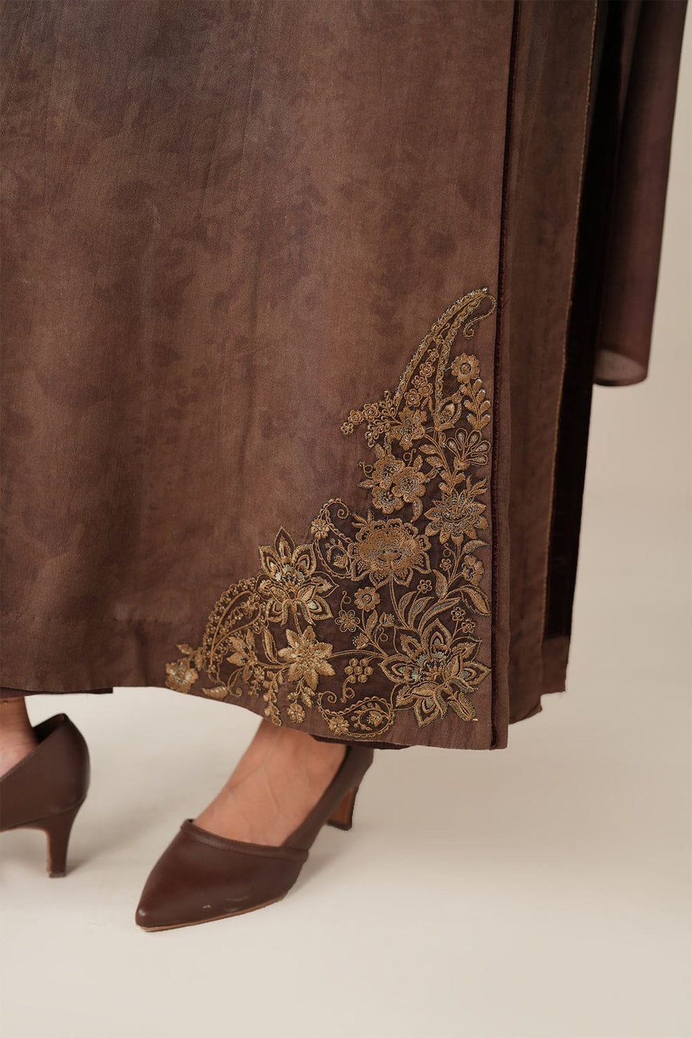 Baroque Most demanding article arrived in Dhanak fabric