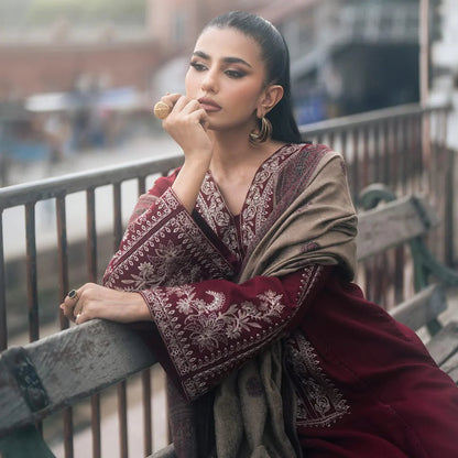 IZEL 3PC LAWN CAUSAL UNSTITCHED COLLECTION