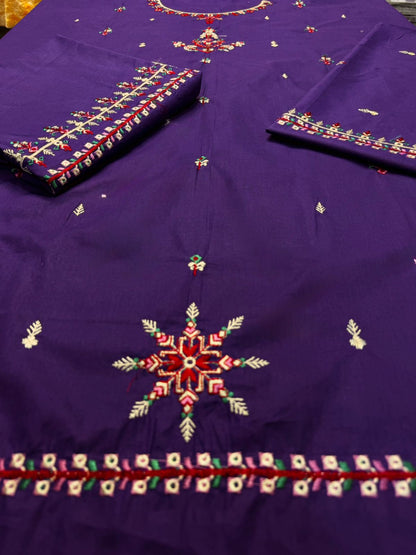 URGE LAWN 2PC EMBROIDERED COLLECTION