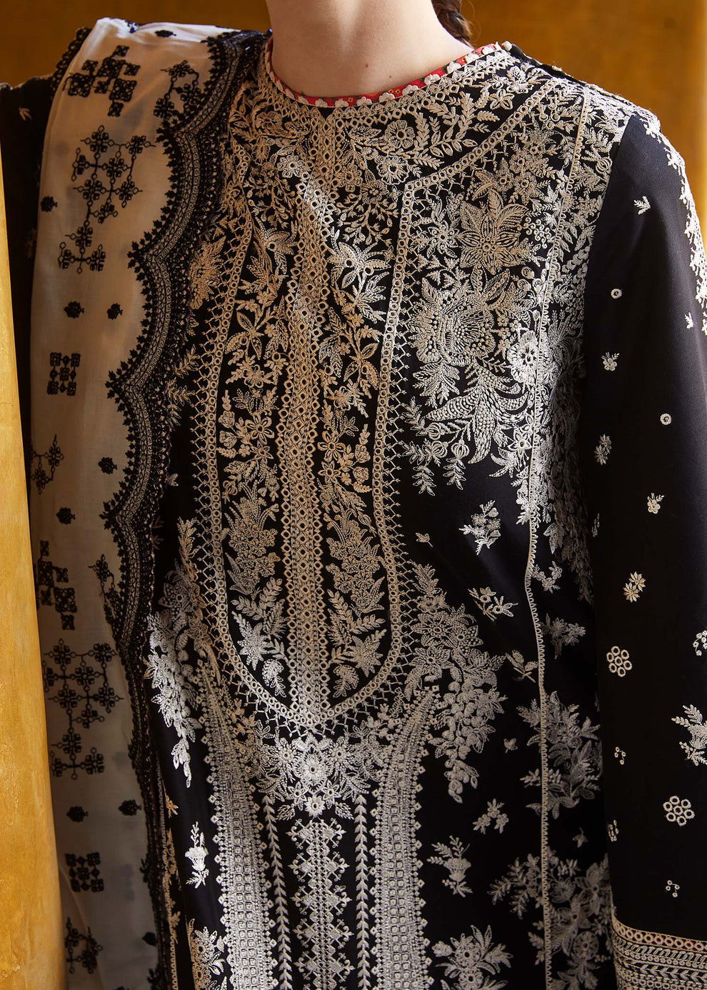 Hussain Rehar 004 3PC Unstitched Luxury DHANAK Heavy Embroidered Suit
