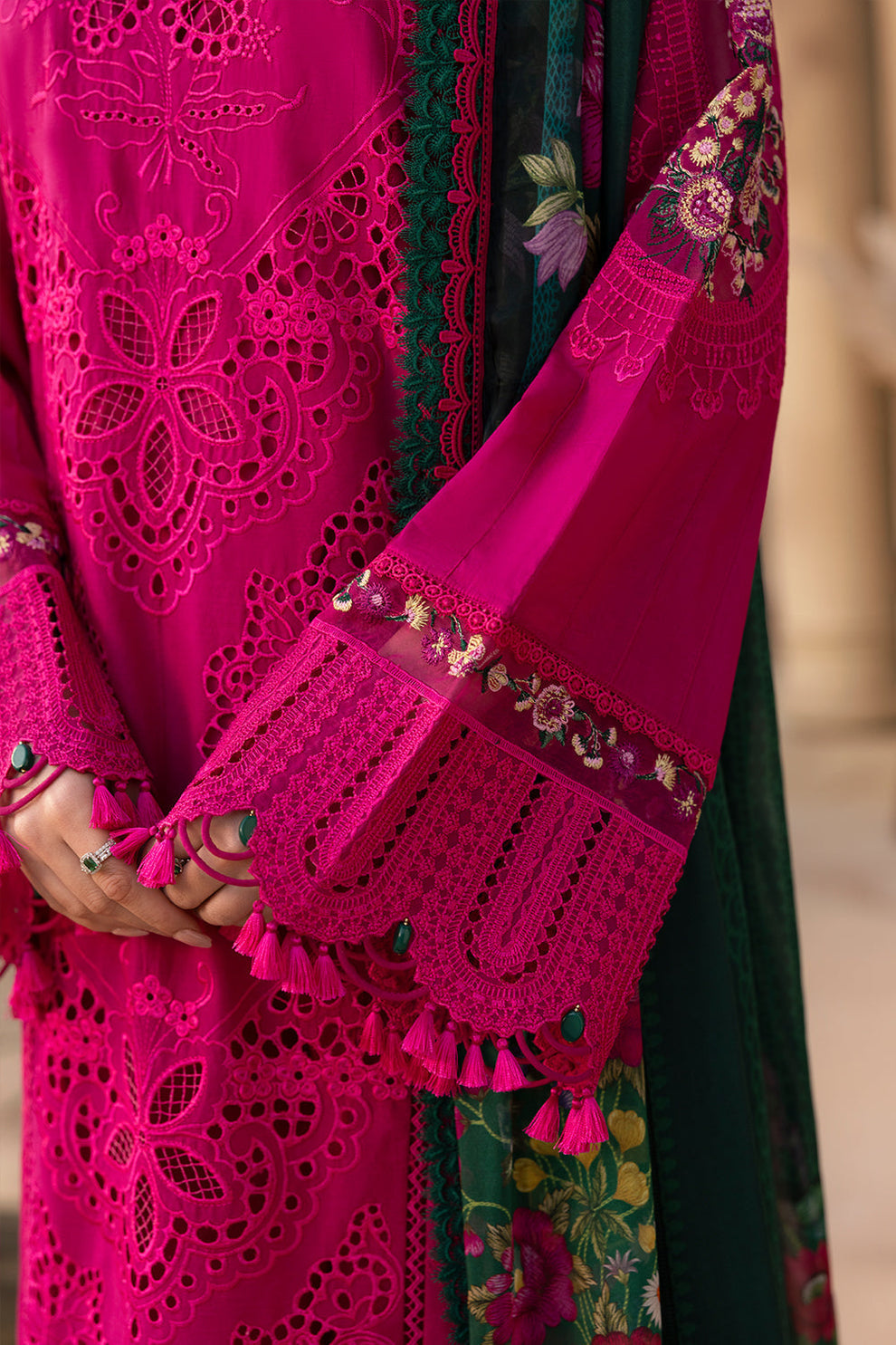 Saira Rizwan Unstitched lawn 90/70 Embroidered 3PC With Printed Bana dora