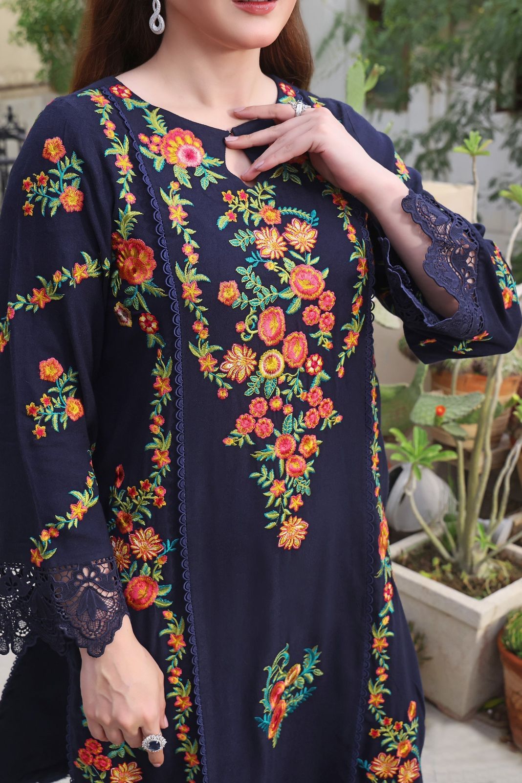 ANEELA’S HIT LAWN EMBROIDERED 3PC SUMMER ☀️ UNSTITCHEDSUITS COLLECTION